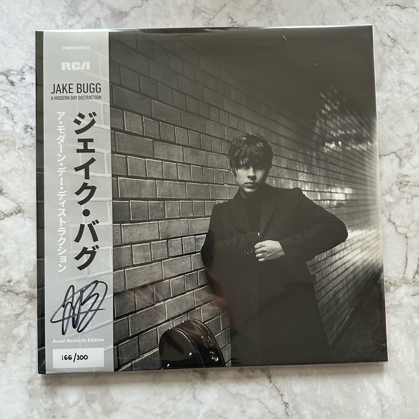 Jake Bugg - A Modern Day Distraction (Numbered Clear Vinyl with Signed Obi Strip)